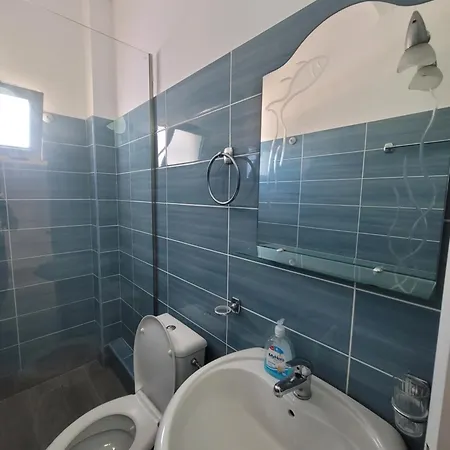 アパート Friendly Sarandë